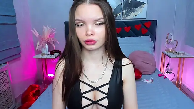 Curvy Dynamite  online show from February 13, 1:16 am