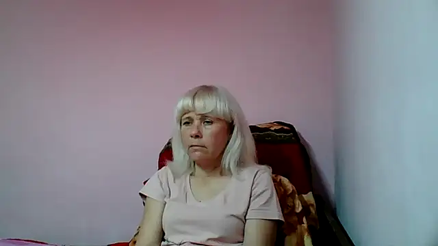 sakura blonde online show from November 30, 8:15 am