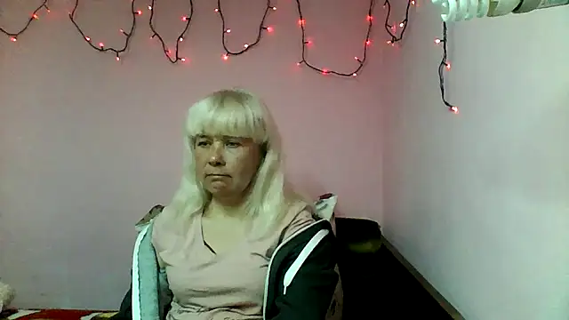 sakura blonde online show from March 12, 10:25 pm