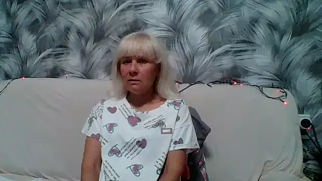 sakura blonde online show from October 3, 9:44 am