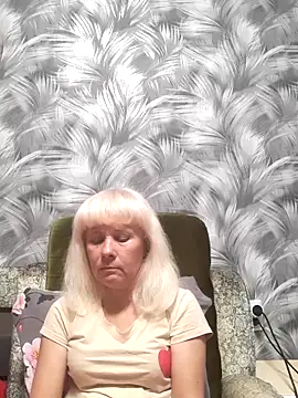 sakura blonde online show from November 6, 6:01 pm