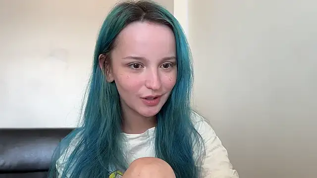 bumble bee online show from January 1, 6:58 am