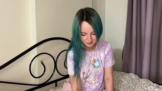 bumble bee online show from February 8, 3:42 pm