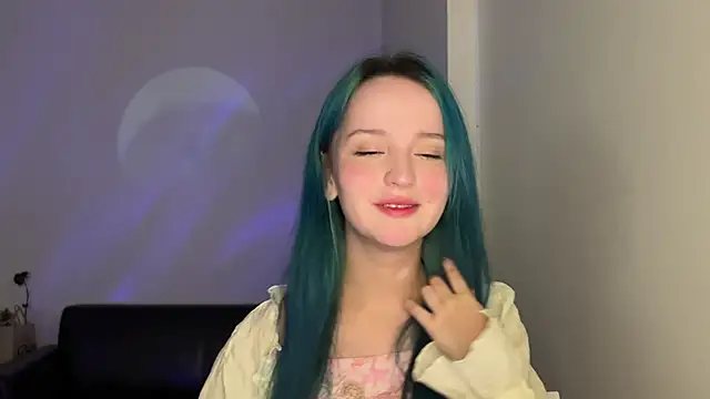 bumble bee online show from January 3, 1:02 pm