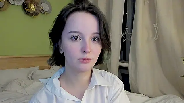 bumble bee online show from February 21, 5:59 pm