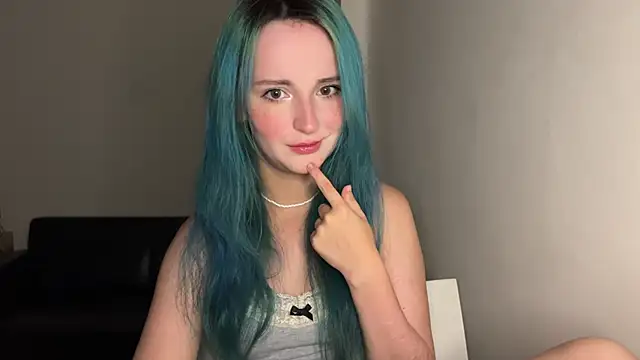 bumble bee online show from February 1, 12:04 pm