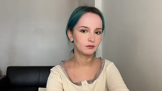 bumble bee online show from December 29, 9:39 am