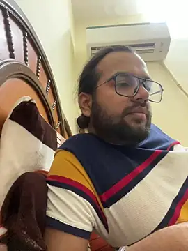 Arsh Loves Luv online show from December 29, 9:20 pm