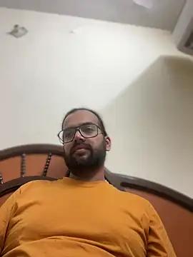 Arsh Loves Luv online show from January 2, 5:18 pm