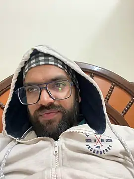 Arsh Loves Luv online show from December 23, 3:33 pm