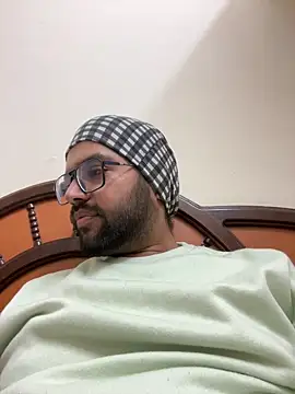 Arsh Loves Luv online show from December 29, 2:31 pm