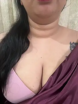 Snapshot of Akhi_Akshaya chatting on January 24, 5:42 pm Akhi Akshaya online show from January 24, 5:42 pm