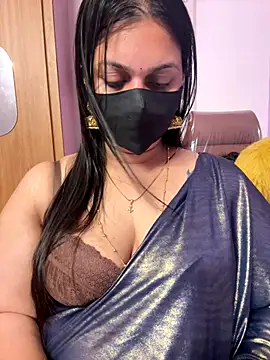 Snapshot of Akhi_Akshaya chatting on November 2, 6:24 pm Akhi Akshaya online show from November 2, 6:24 pm