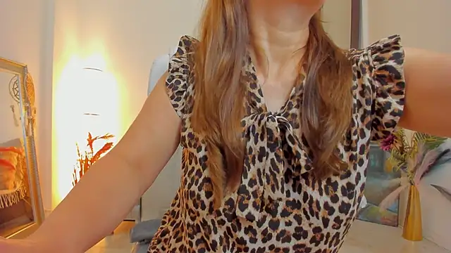 Snapshot of Julya_Anna chatting on July 20, 4:31 am Julya Anna online show from July 20, 4:31 am