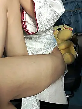 Snapshot of Lucy_limon chatting on October 12, 1:01 pm Lucy limon online show from October 12, 1:01 pm