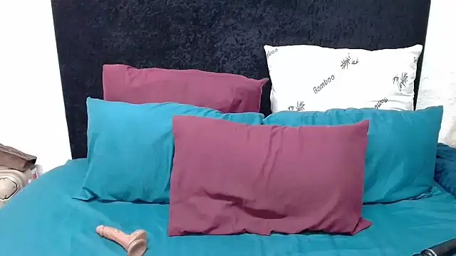 Browncaramel1999 online show from August 8, 6:59 pm