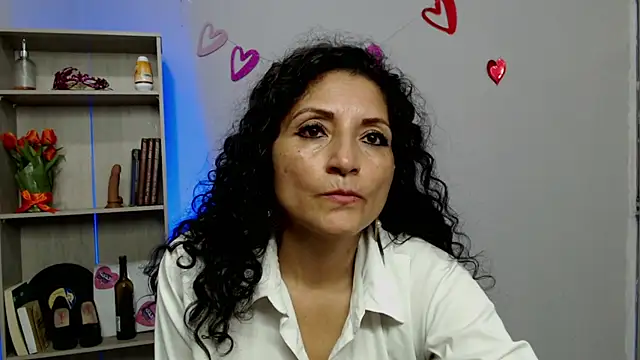 Snapshot of arianna_ros3 chatting on March 7, 9:17 pm arianna ros3 online show from March 7, 9:17 pm