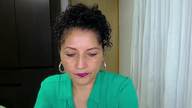 arianna ros3 online show from May 5, 3:20 am