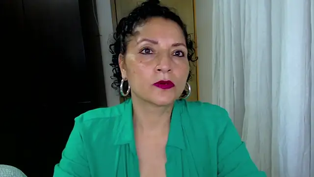 arianna ros3 online show from May 14, 1:13 am