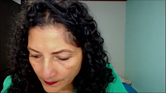 Snapshot of arianna_ros3 chatting on September 25, 11:11 pm arianna ros3 online show from September 25, 11:11 pm