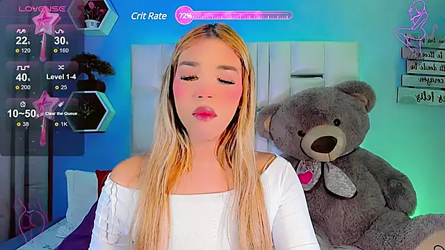 Snapshot of Aileen_18 chatting on January 26, 9:07 pm Aileen 18 online show from January 26, 9:07 pm