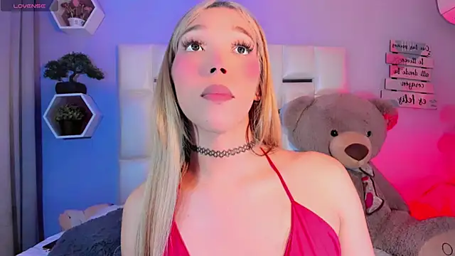 Aileen 18 online show from November 2, 10:37 pm