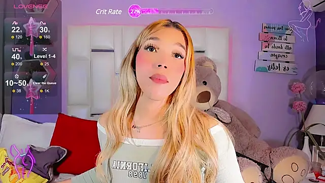Snapshot of Aileen_18 chatting on February 17, 1:36 am Aileen 18 online show from February 17, 1:36 am