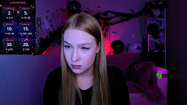 playful sophie online show from October 22, 1:32 pm