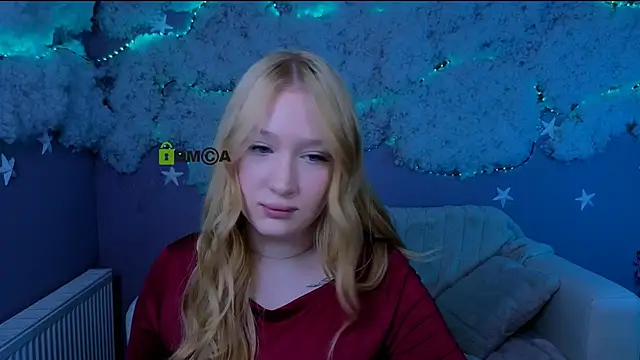 playful sophie online show from April 4, 7:20 pm