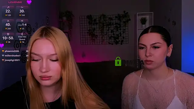playful sophie online show from May 10, 7:16 pm