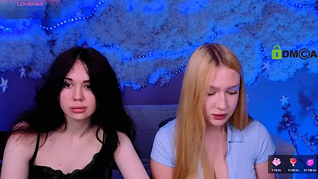 Snapshot of playful_sophie chatting on June 6, 7:30 pm playful sophie online show from June 6, 7:30 pm