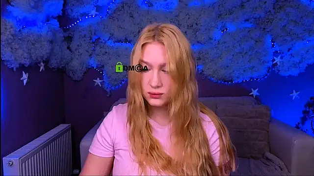 playful sophie online show from April 20, 7:26 pm
