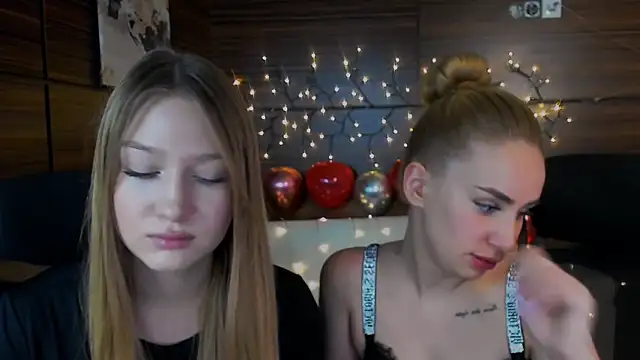 playful sophie online show from March 3, 9:59 pm