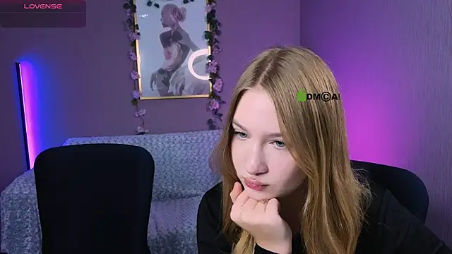 playful sophie online show from October 9, 8:53 pm