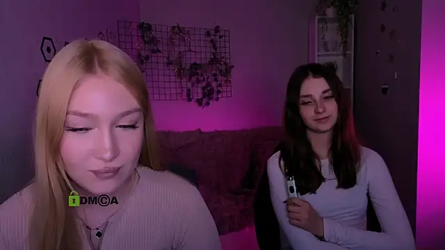 playful sophie online show from April 7, 7:48 pm