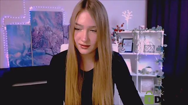 playful sophie online show from February 19, 9:03 pm