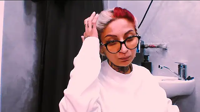 Lucky Deniz online show from November 23, 10:03 am