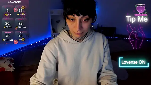 Lucky Deniz online show from March 6, 8:59 pm