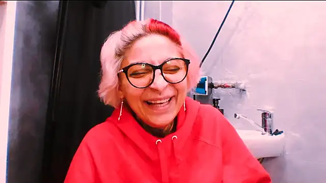 Lucky Deniz online show from November 25, 8:25 am