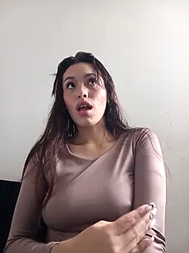 Snapshot of eriika_deep_ chatting on November 6, 5:39 pm eriika deep online show from November 6, 5:39 pm