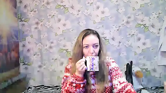 KattyLuuu online show from October 25, 8:31 pm