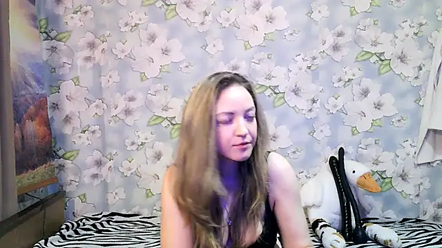 KattyLuuu online show from October 8, 9:04 pm