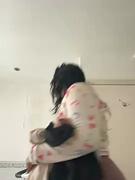 LavenderBuxton online show from March 8, 10:29 am