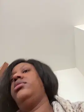 LavenderBuxton online show from April 8, 11:22 am