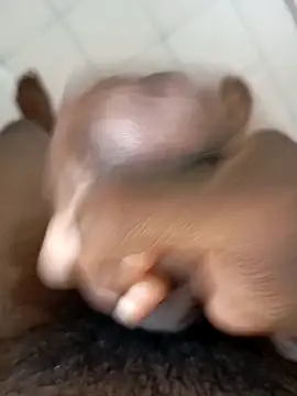 Snapshot of tharu111111 chatting on February 3, 11:04 am tharu111111 online show from February 3, 11:04 am