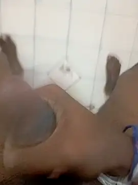 Snapshot of tharu111111 chatting on November 5, 2:53 pm tharu111111 online show from November 5, 2:53 pm