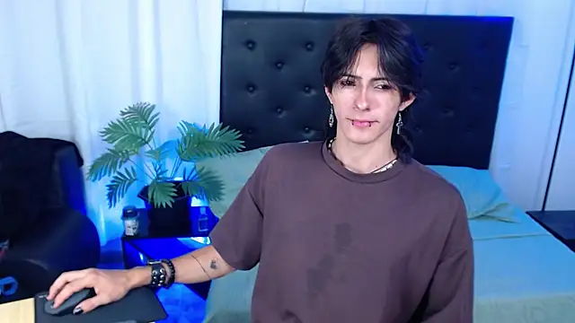 andreey50 online show from November 22, 1:43 pm