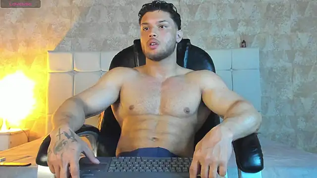 Snapshot of jeicob_gagnon chatting on July 9, 2:49 pm jeicob gagnon online show from July 9, 2:49 pm