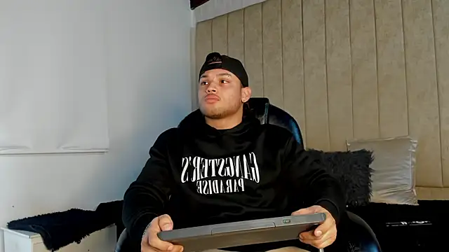 jeicob gagnon online show from October 8, 7:10 am