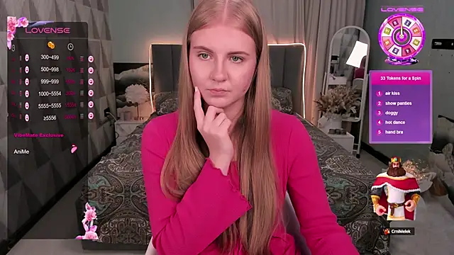 Miss Esmiie online show from February 4, 7:40 am